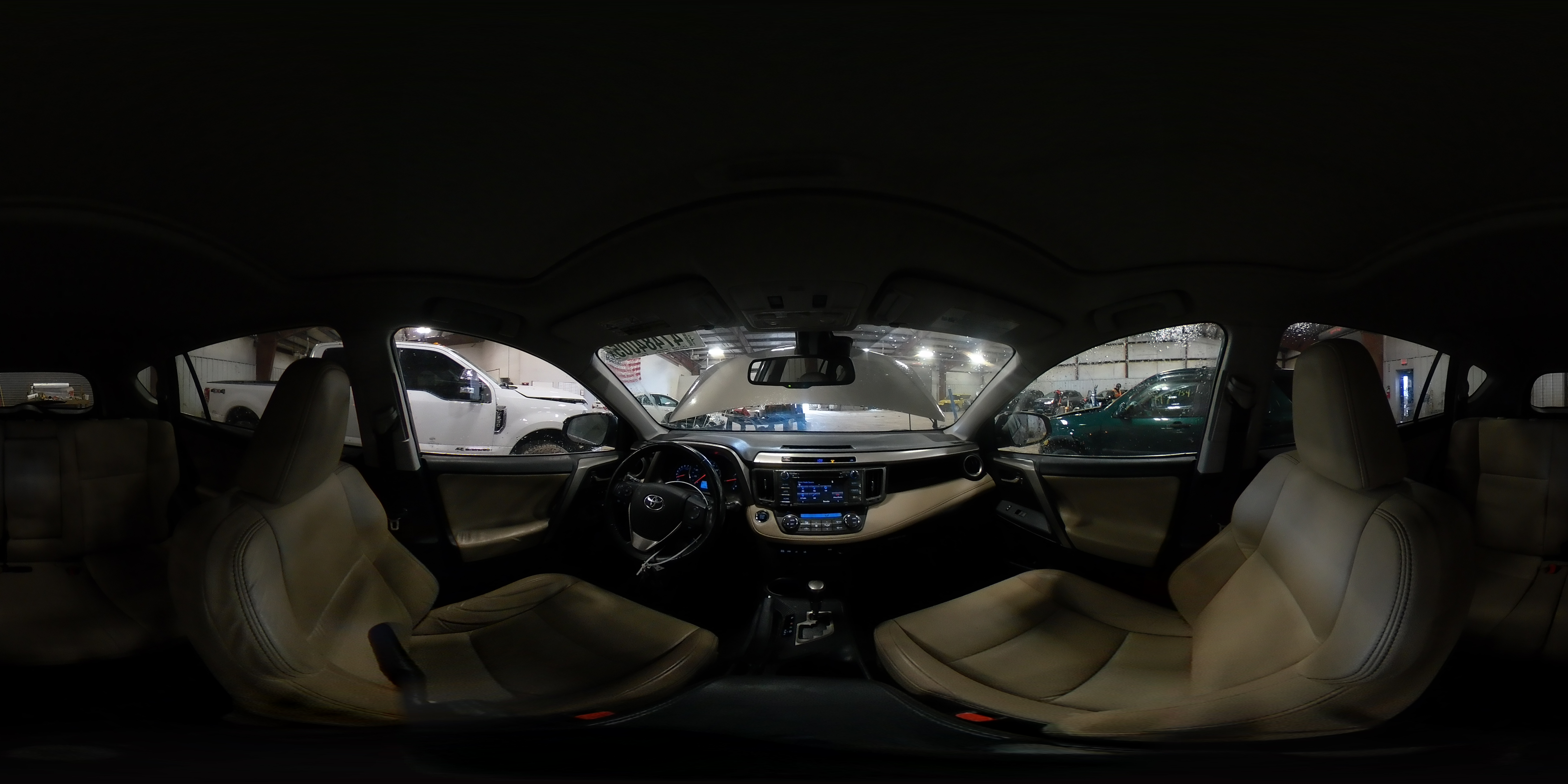 2015 Toyota RAV 4 - Image 14