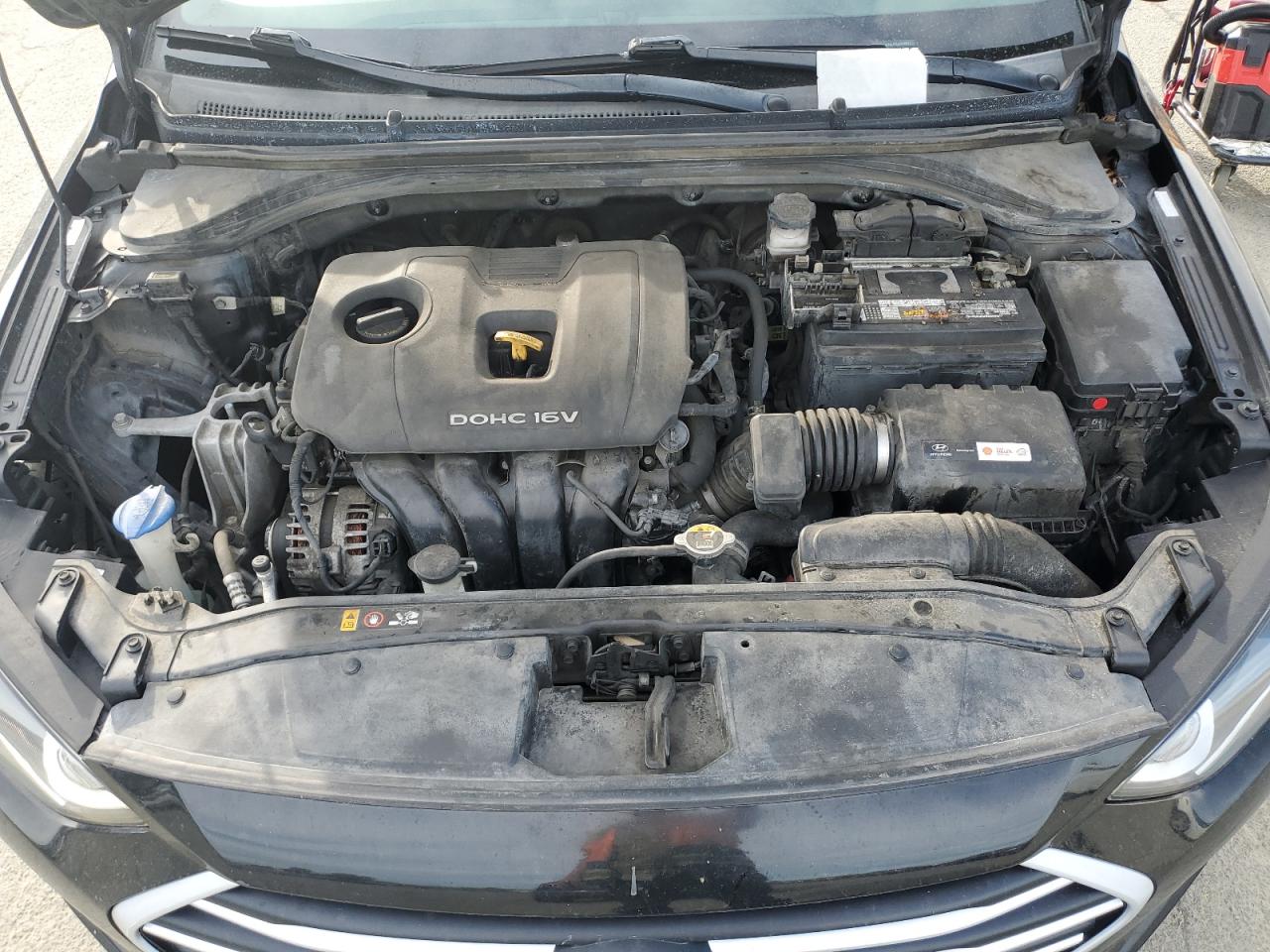 2017 Hyundai Elantra - Image 11