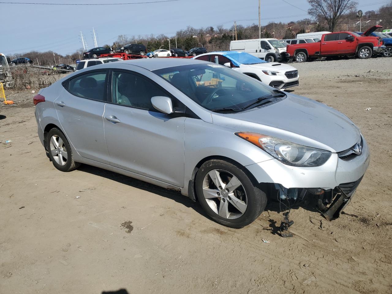 2013 Hyundai Elantra - Image 4