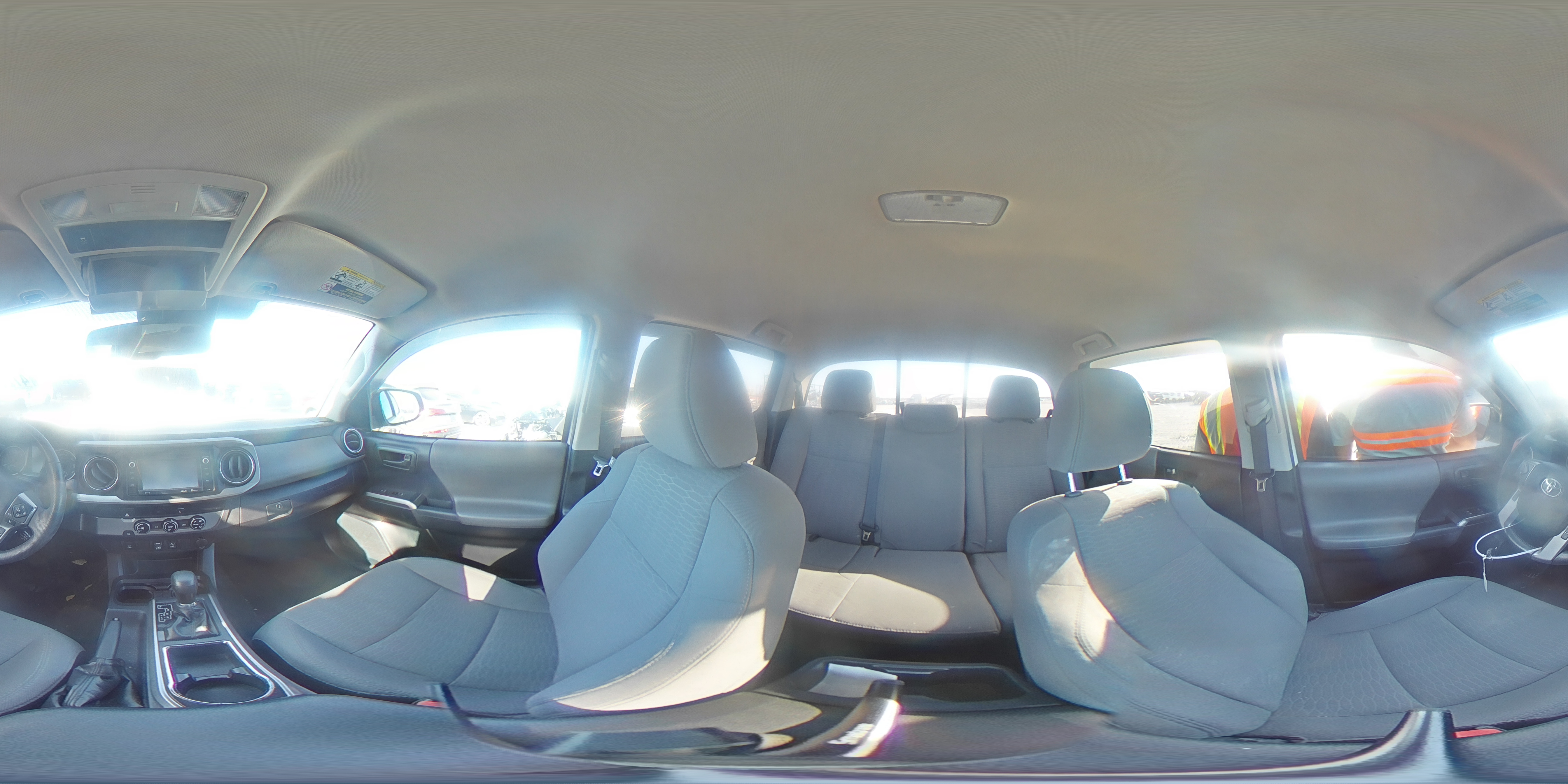 2018 Toyota Tacoma - Image 13