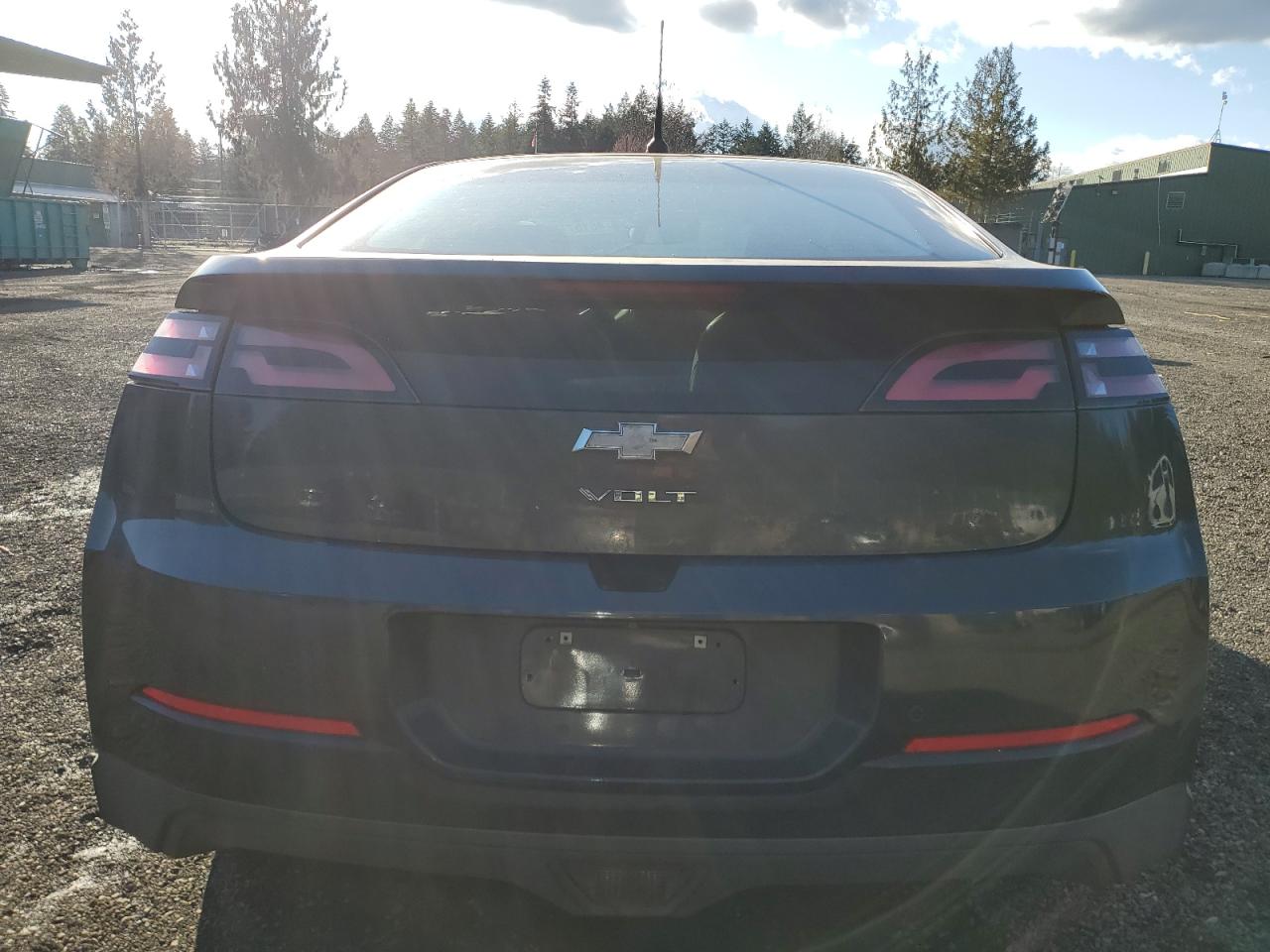 2014 Chevrolet Volt - Image 6