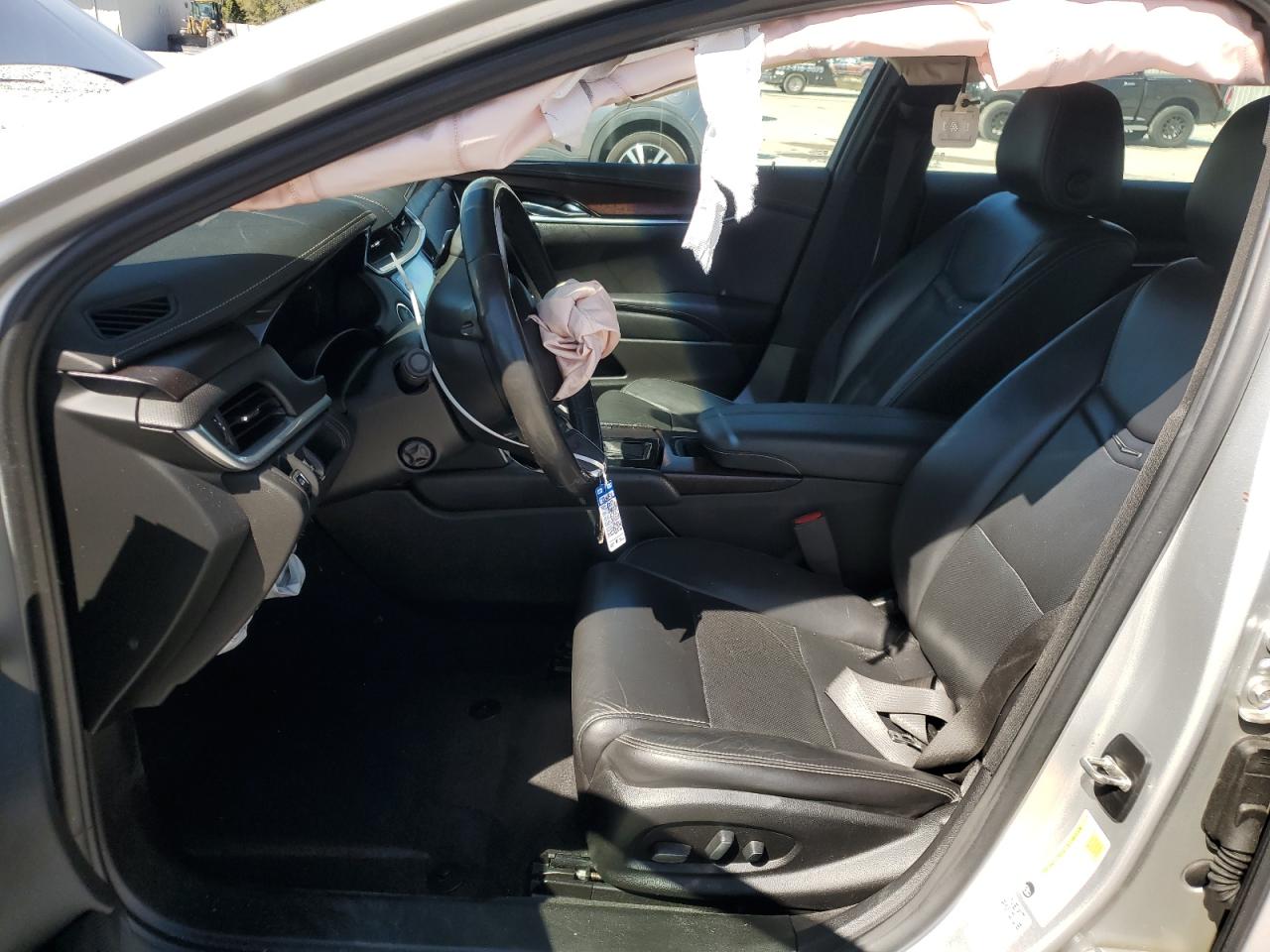 2019 Cadillac XTS - Image 7