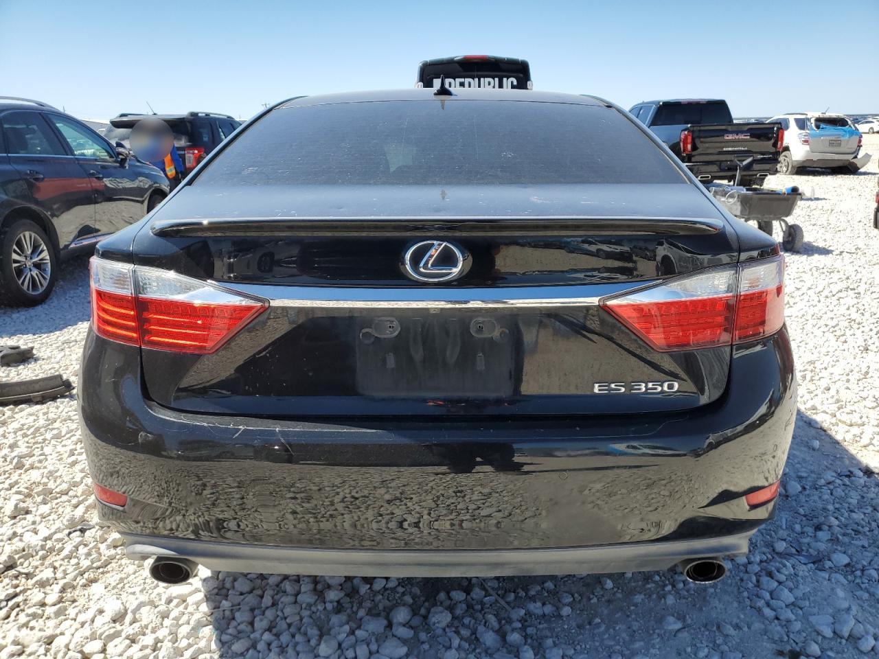 2014 Lexus ES - Image 6