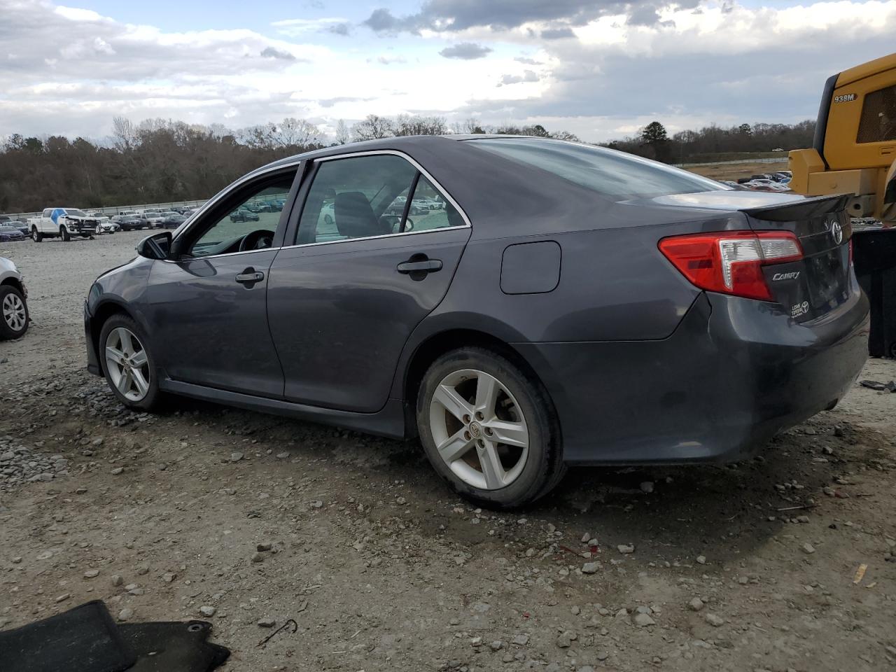 2014 Toyota Camry - Image 2