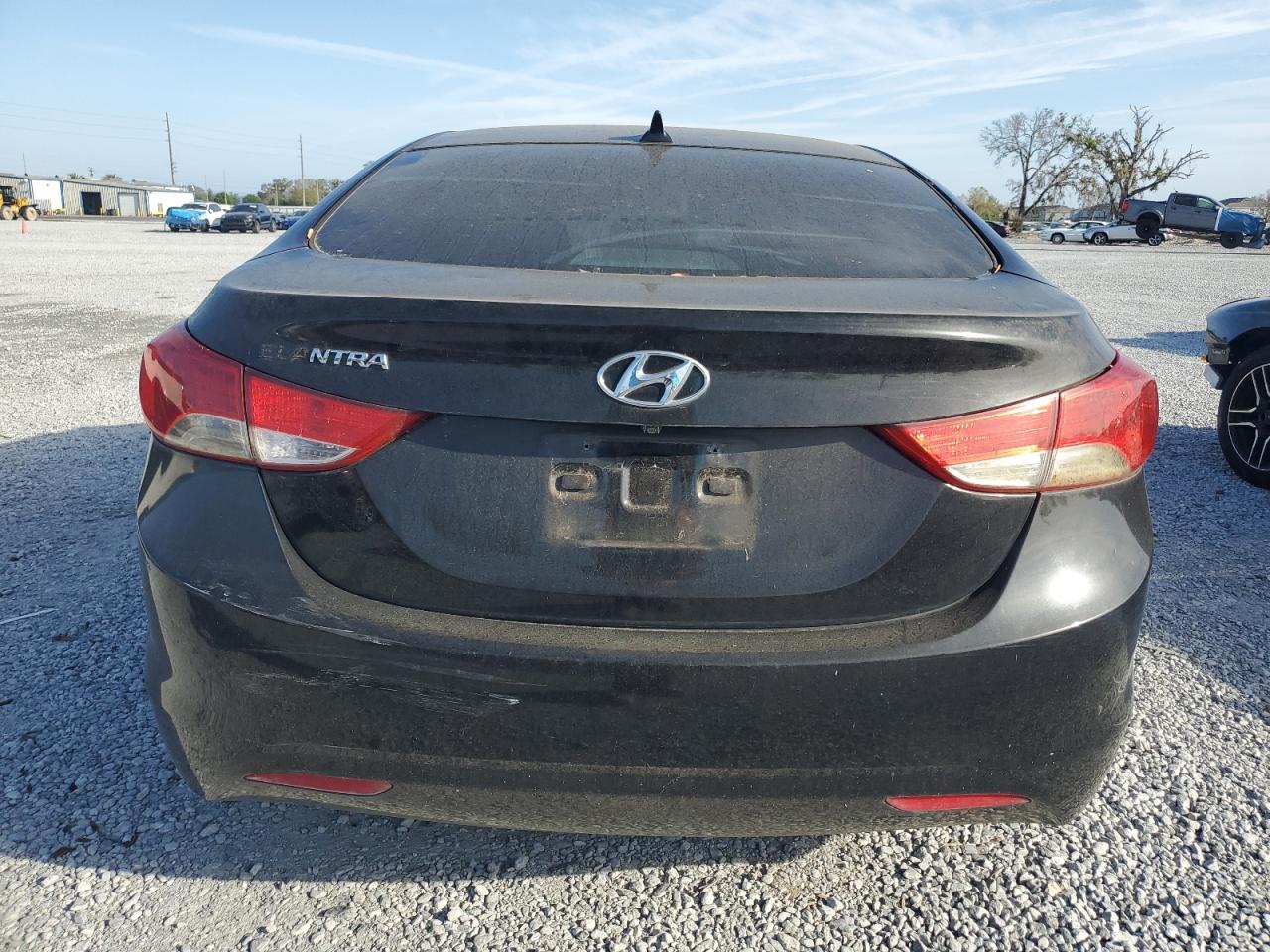 2011 Hyundai Elantra - Image 6