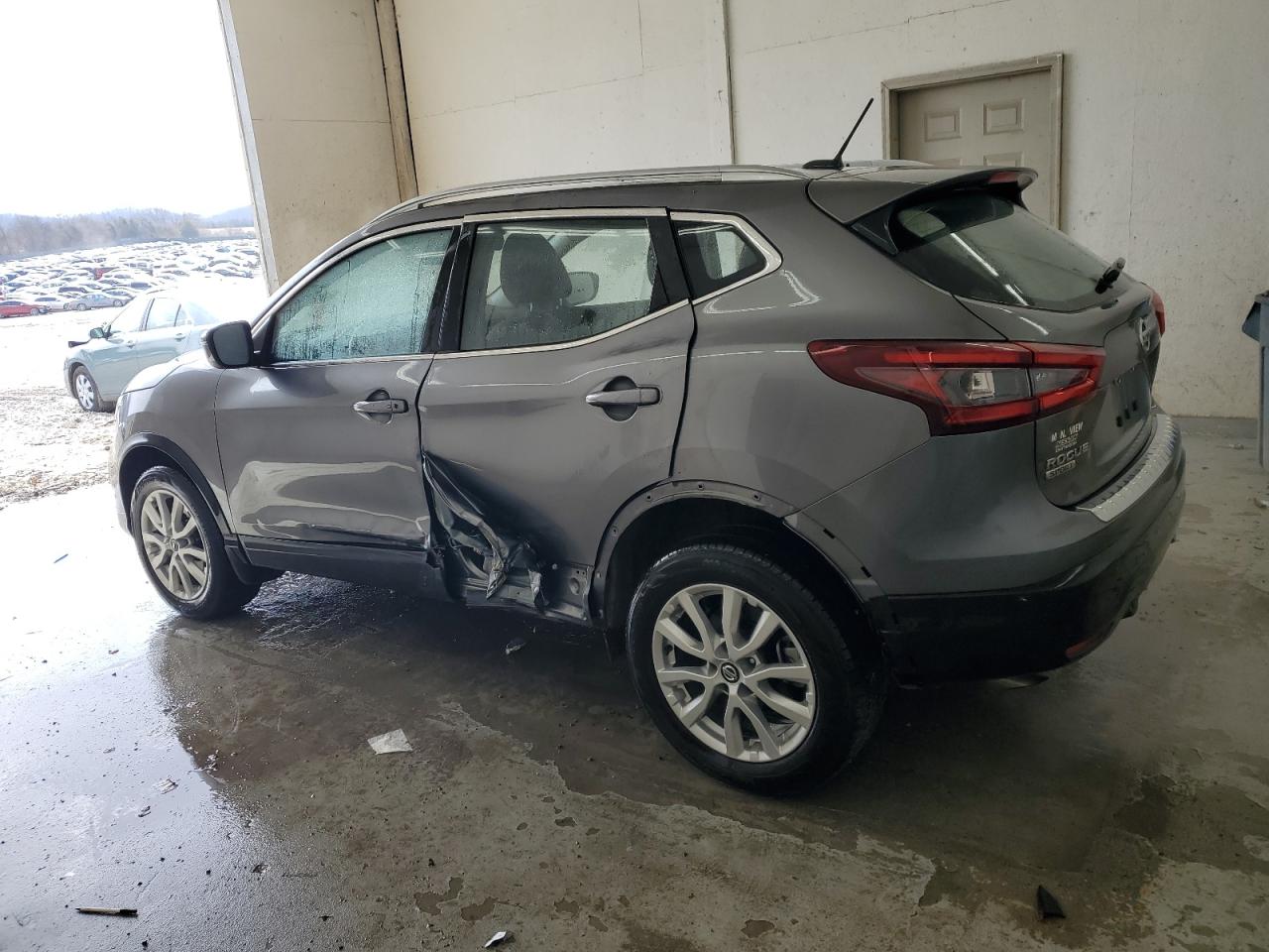 2021 Nissan Rogue - Image 2