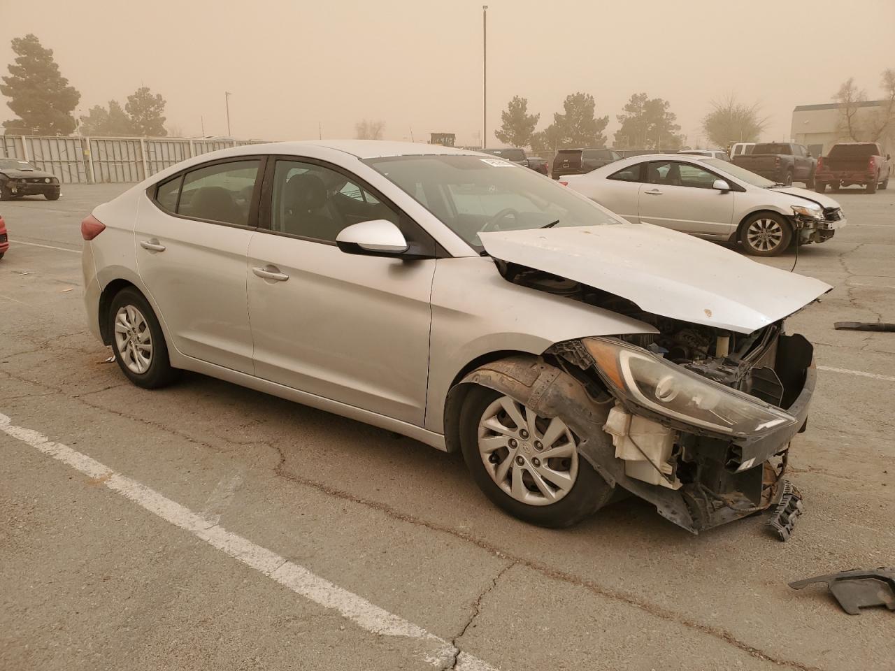 2017 Hyundai Elantra - Image 4