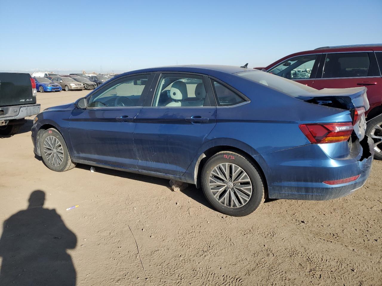 2019 Volkswagen Jetta - Image 2