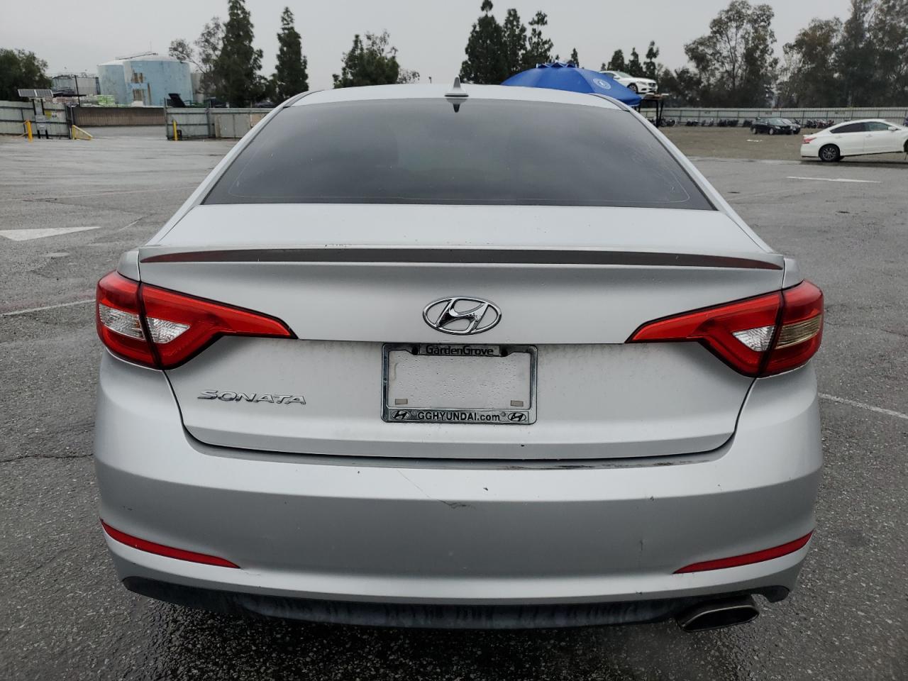 2015 Hyundai Sonata - Image 6