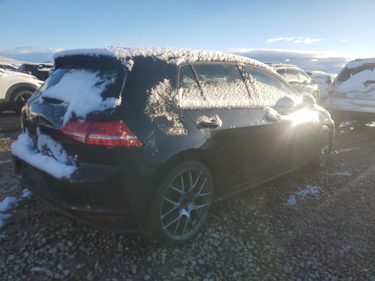 2015 Volkswagen GTI - Image 3