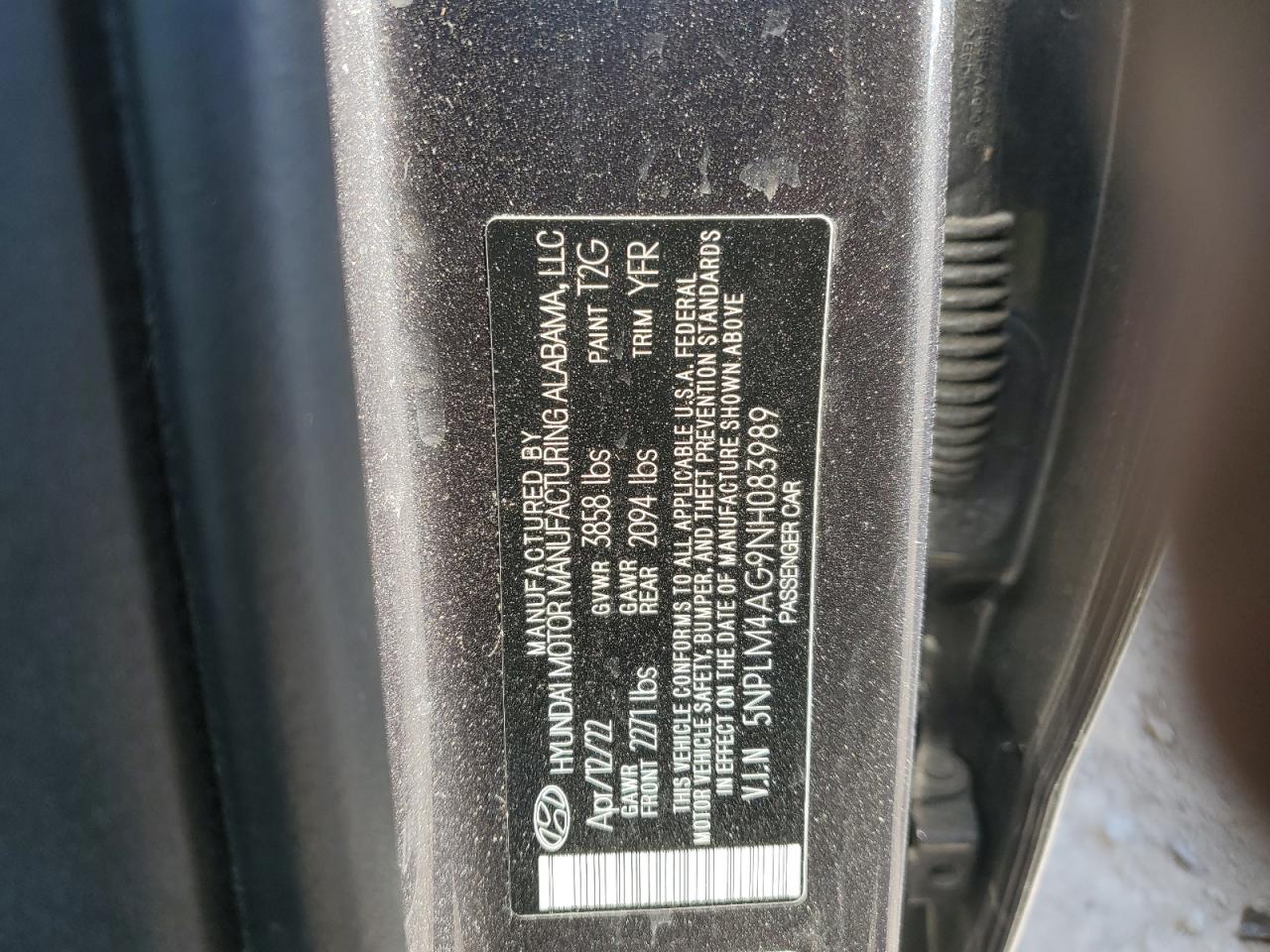 2022 Hyundai Elantra - Image 12