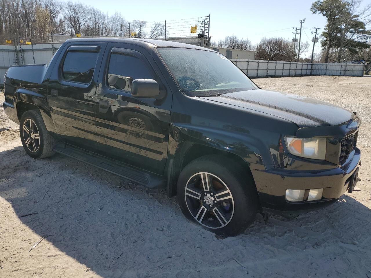 2014 Honda Ridgeline - Image 4