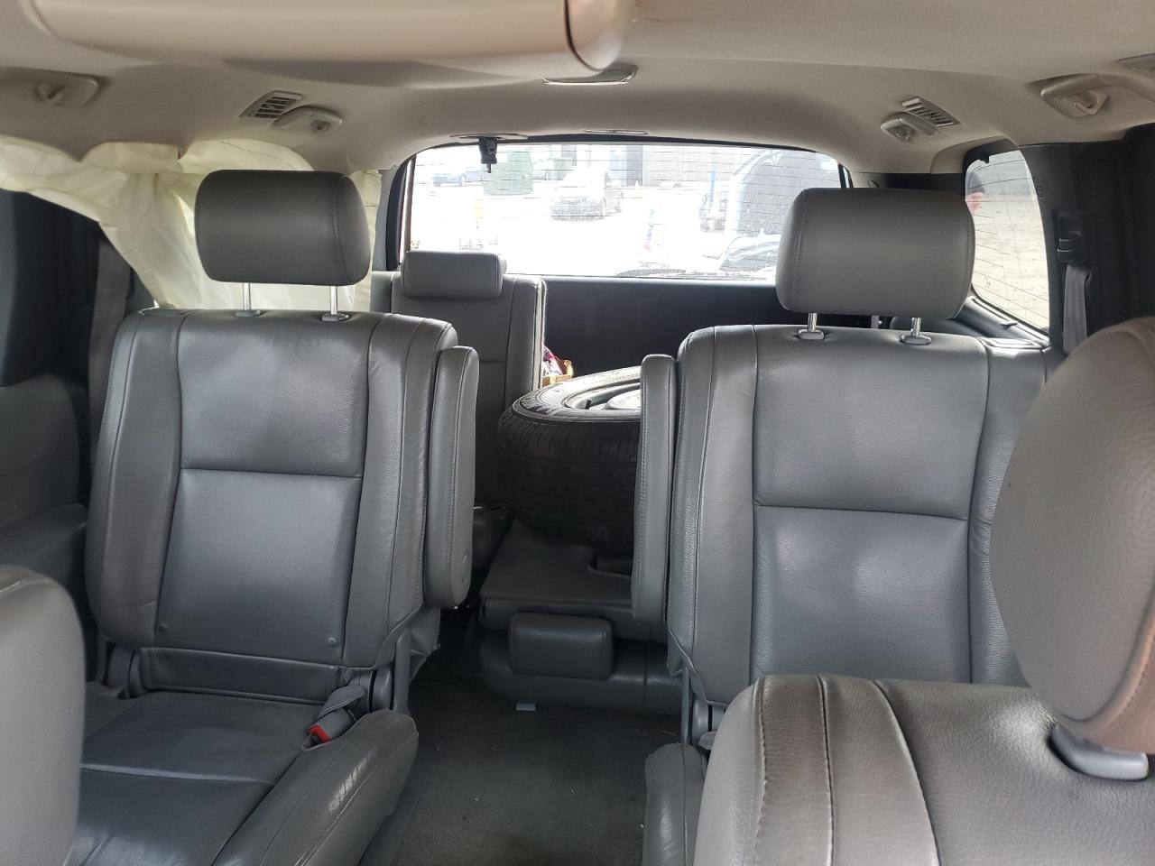 2008 Toyota Sequoia - Image 10