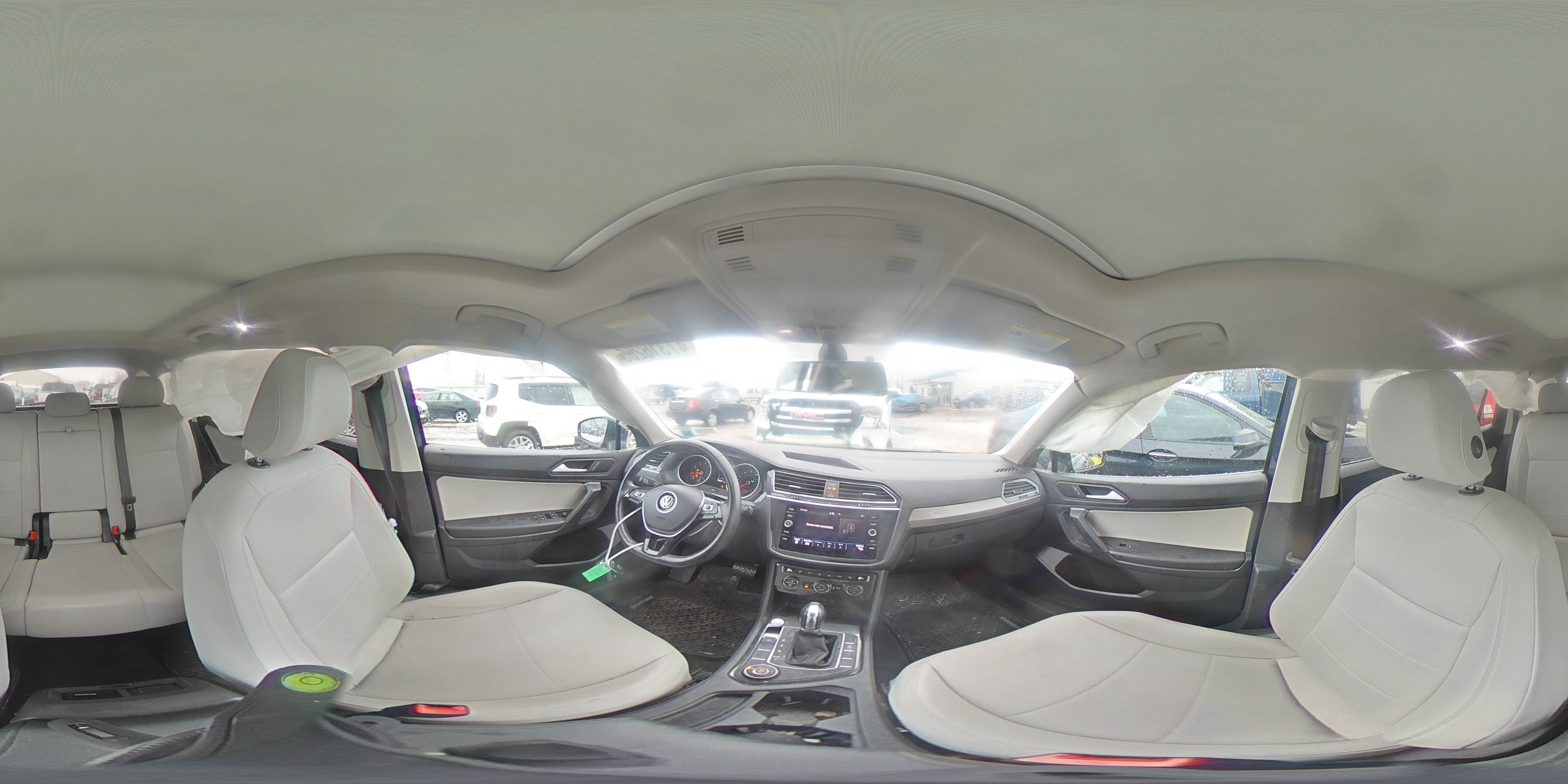 2019 Volkswagen Tiguan - Image 14