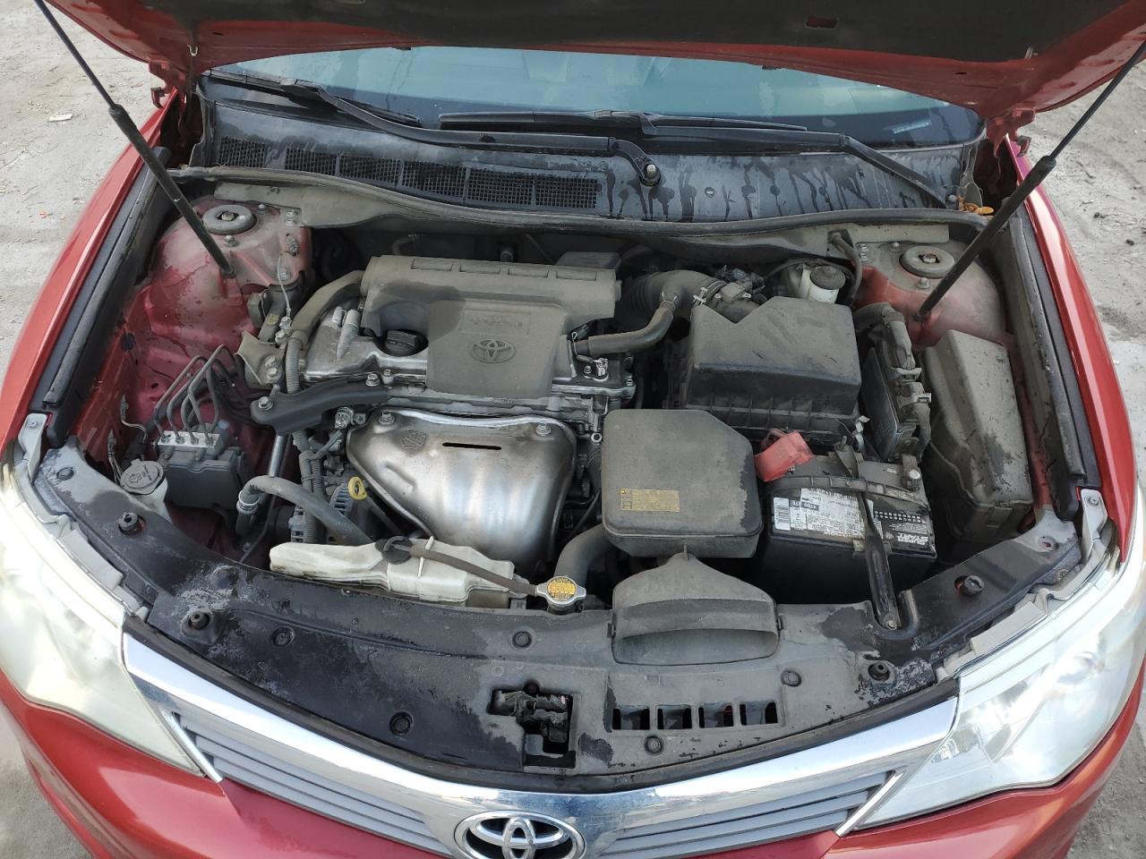 2014 Toyota Camry - Image 11