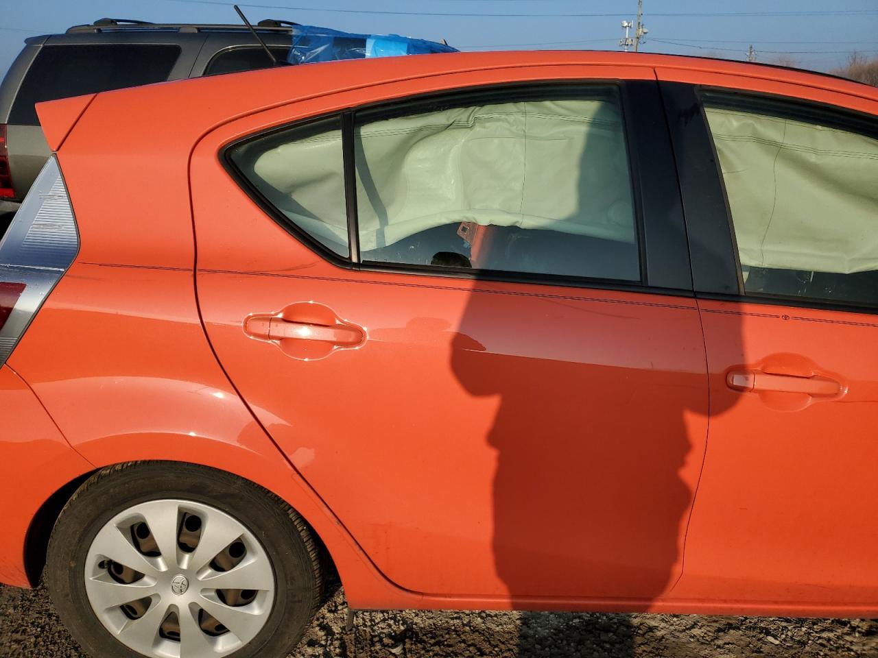 2013 Toyota Prius - Image 10