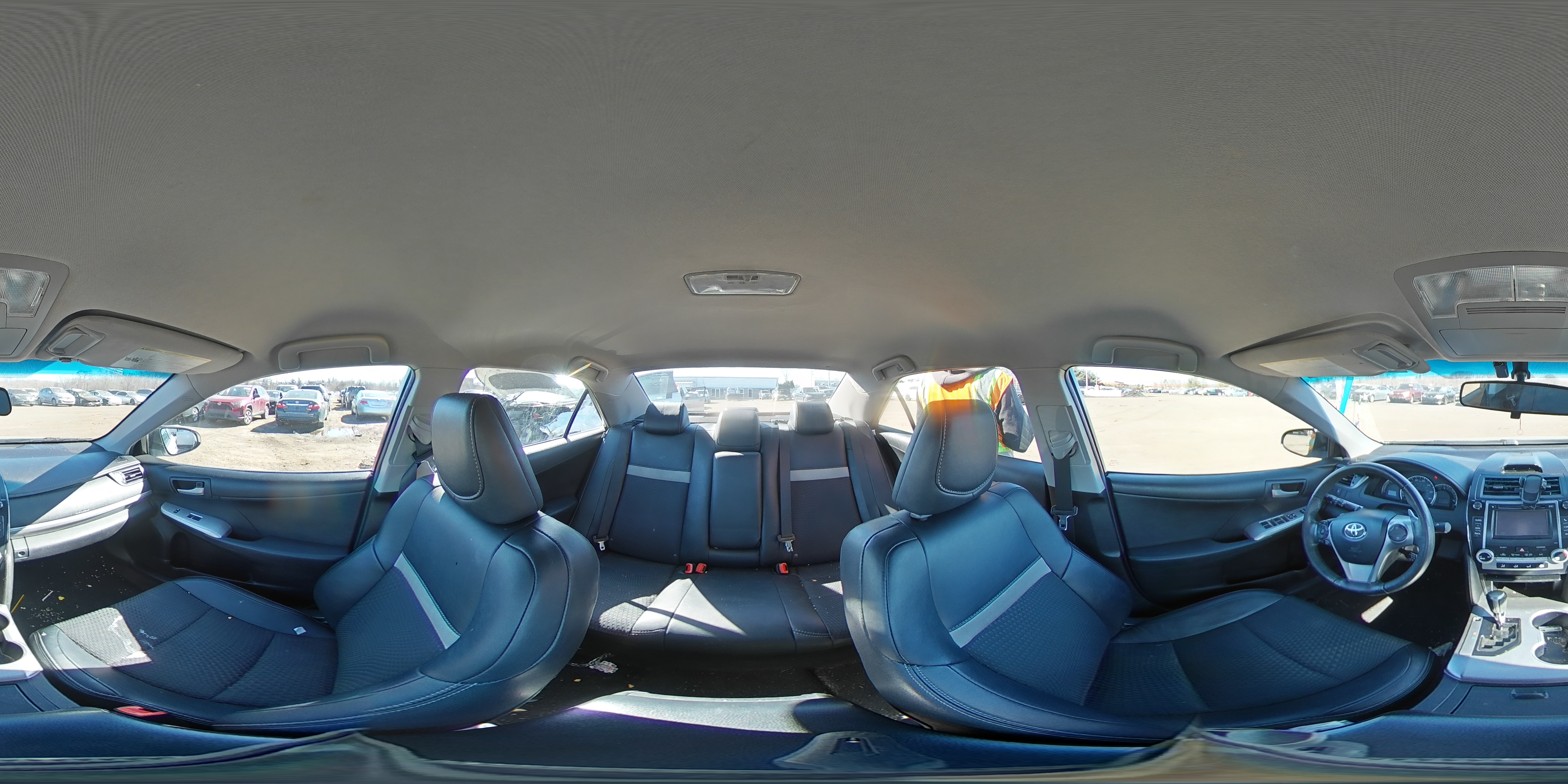 2012 Toyota Camry - Image 13