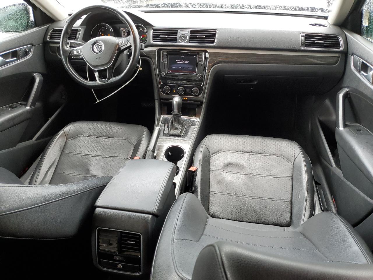 2016 Volkswagen Passat - Image 8