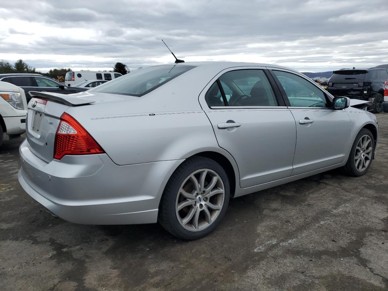 2012 Ford Fusion - Image 3