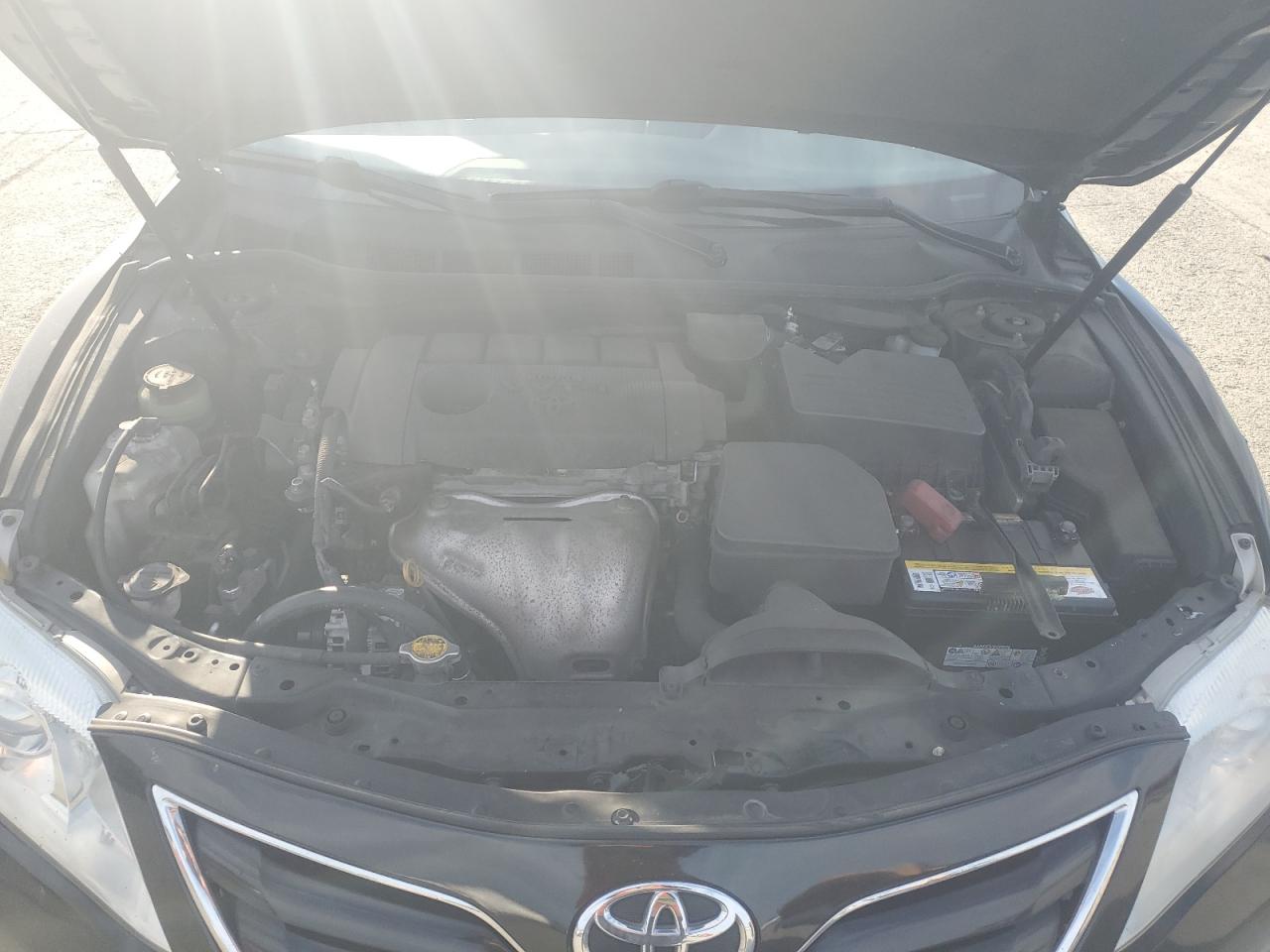 2011 Toyota Camry - Image 11