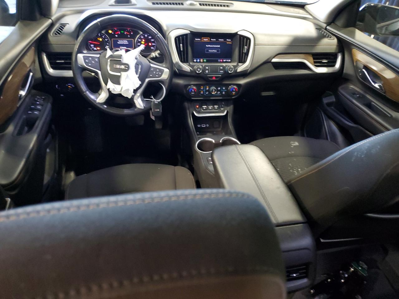 2021 GMC Terrain - Image 8