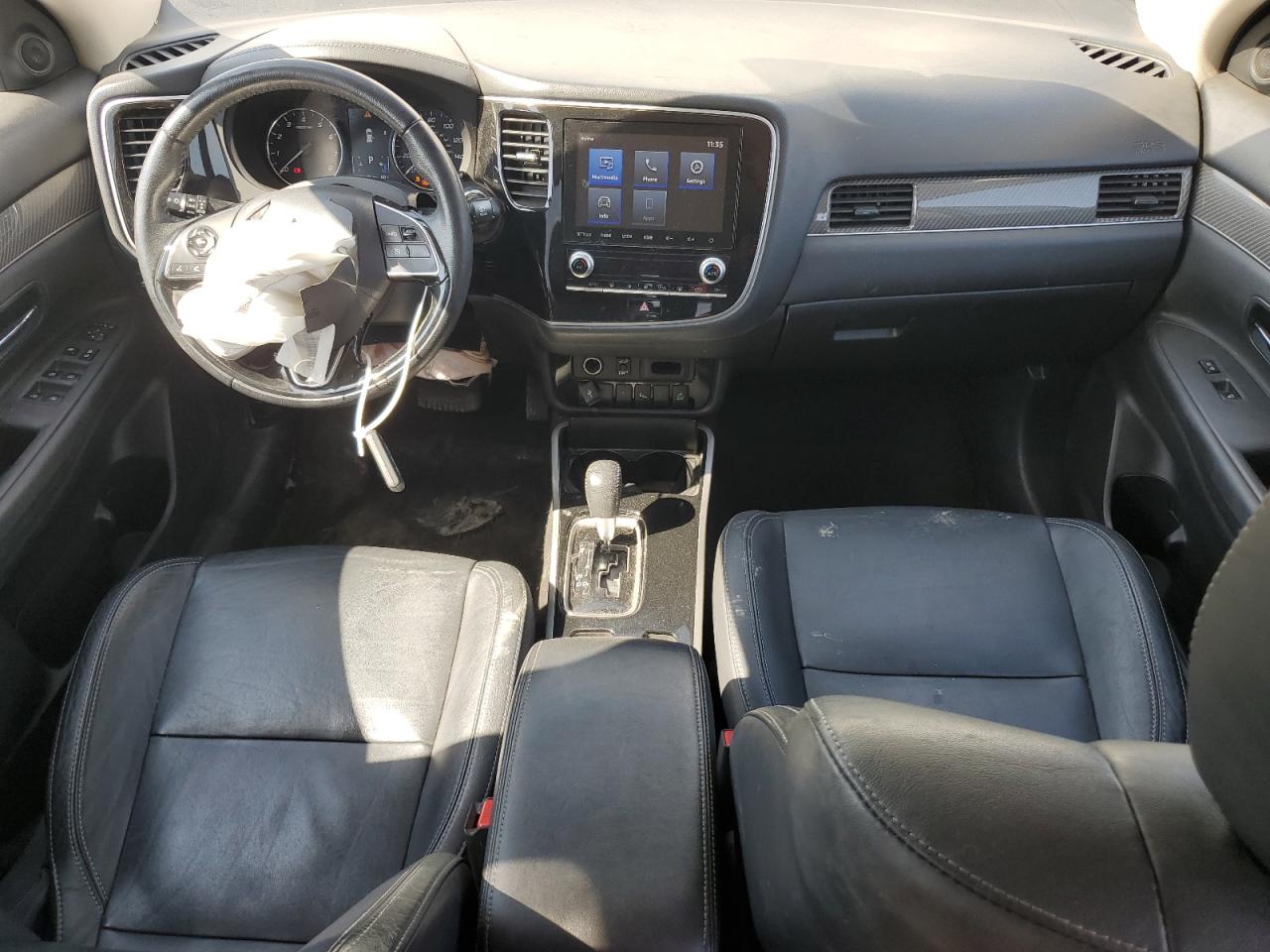 2020 Mitsubishi Outlander - Image 8