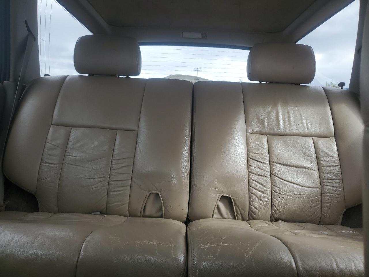 2000 Toyota 4Runner - Image 10