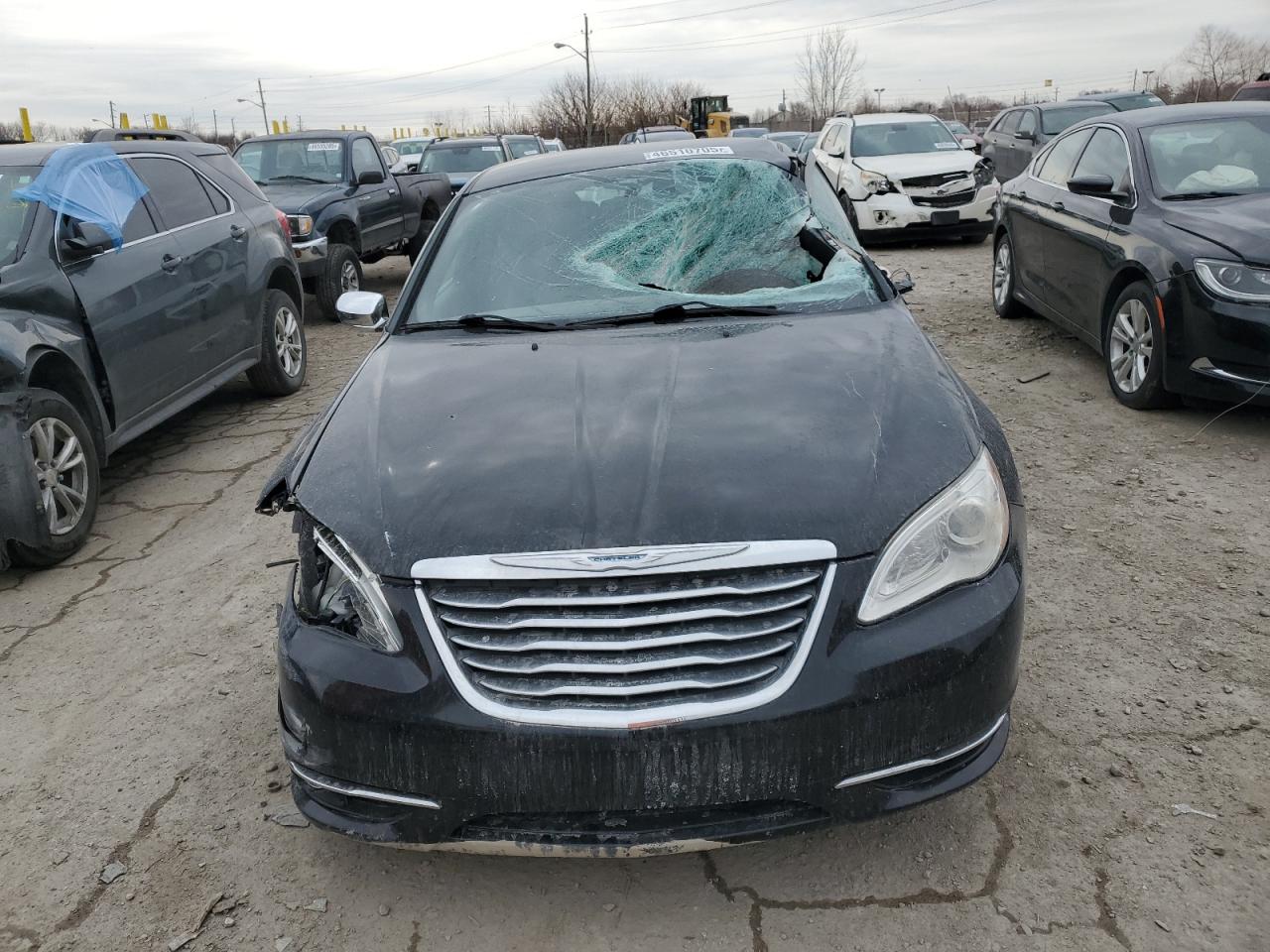 2012 Chrysler 200 - Image 5