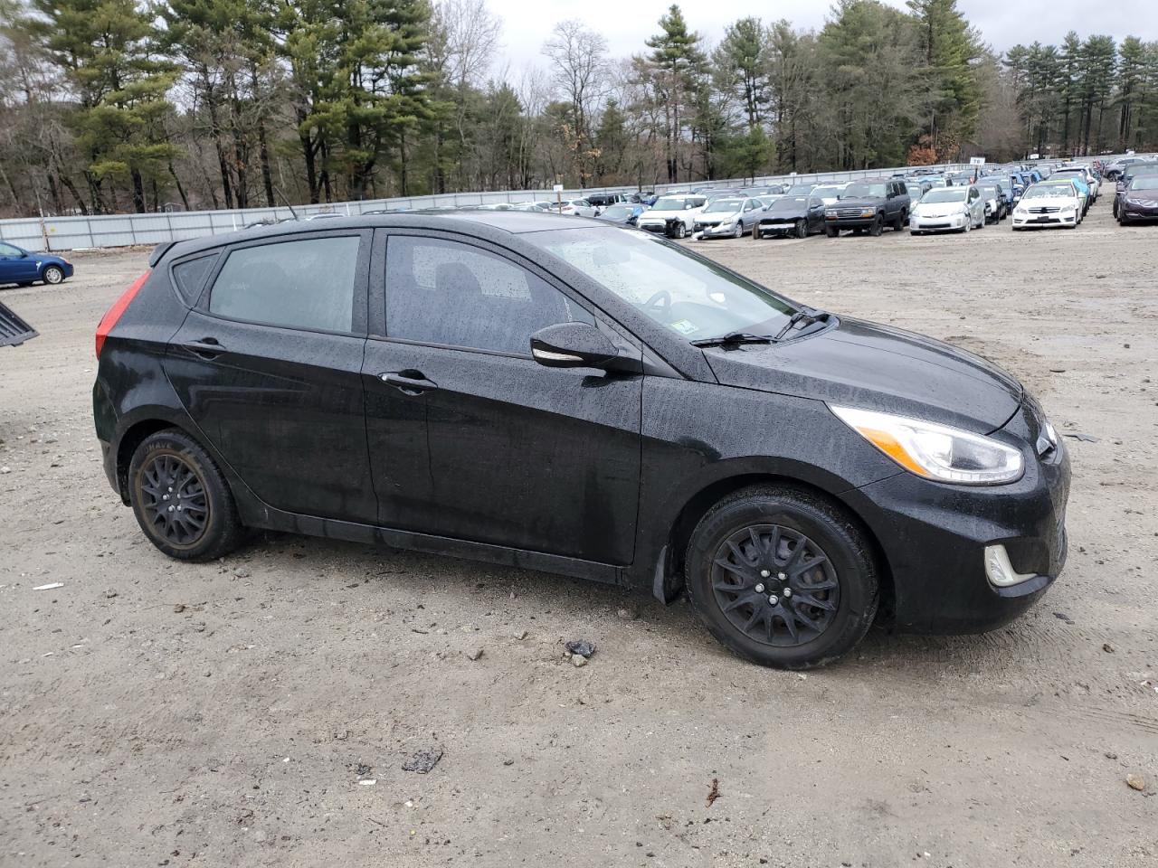 2014 Hyundai Accent - Image 4