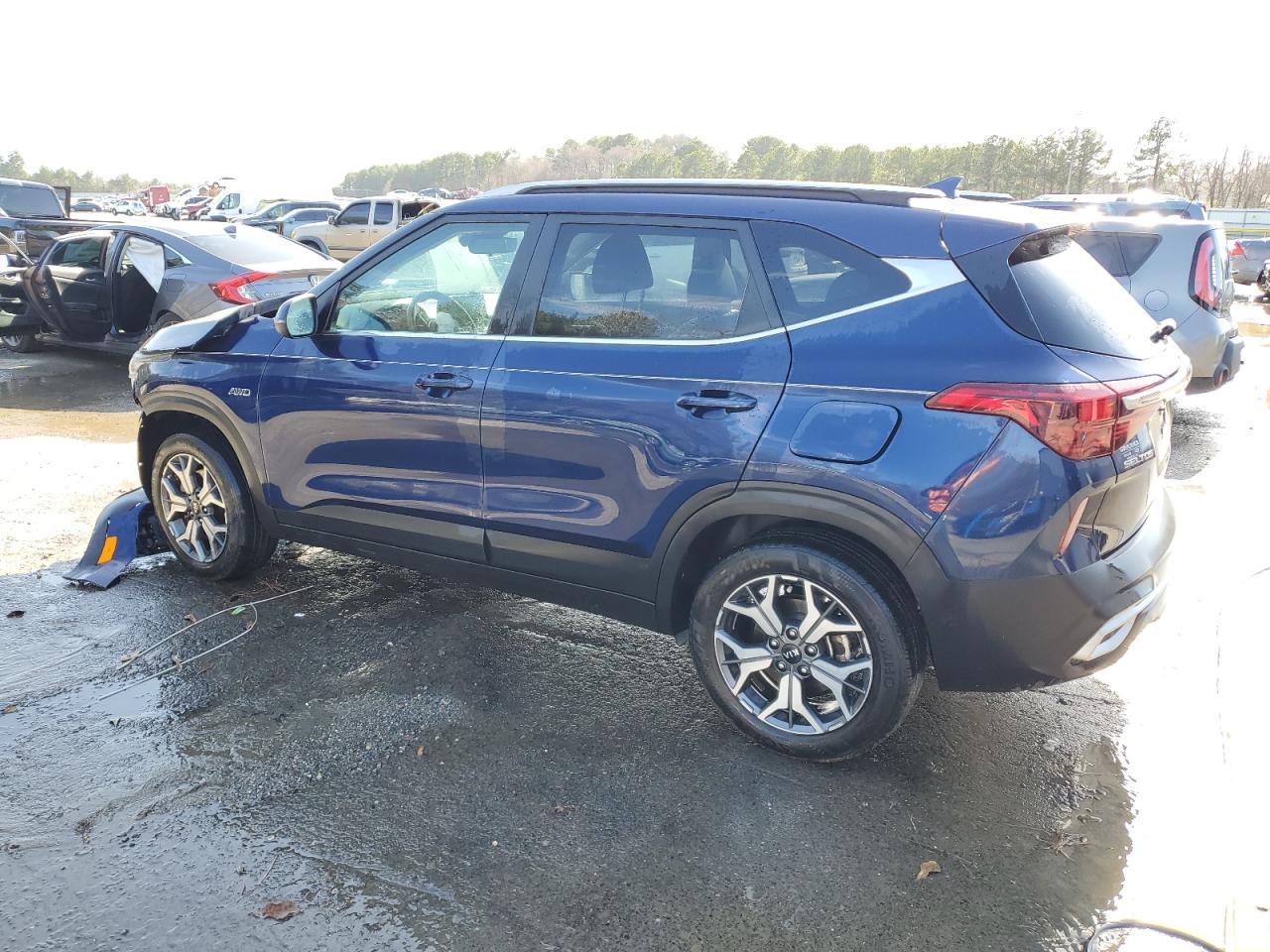 2021 Kia Seltos - Image 2