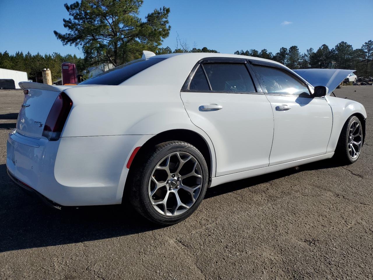 2015 Chrysler 300 - Image 3