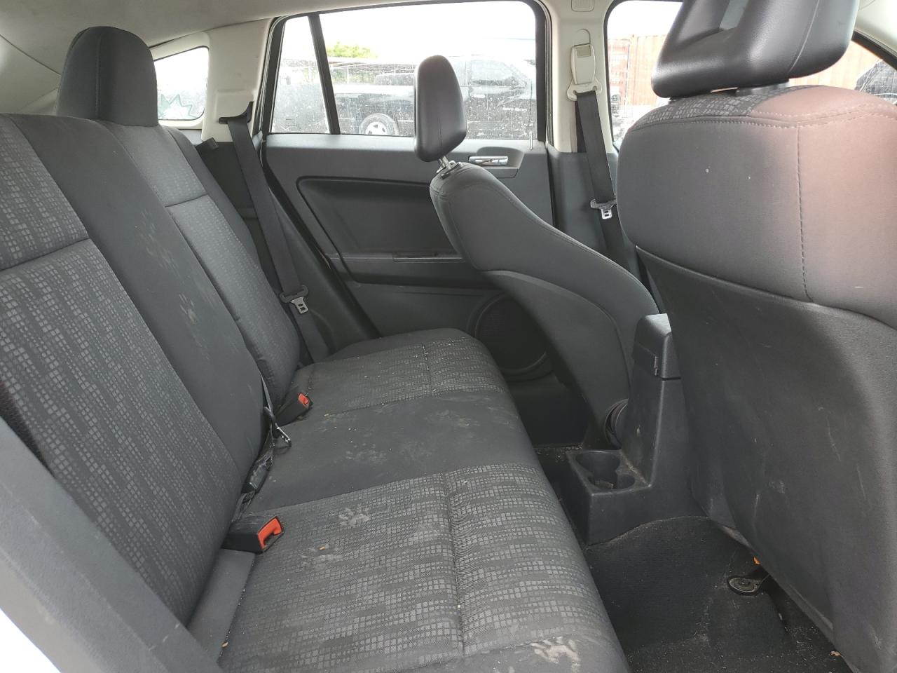 2008 Dodge Caliber - Image 12