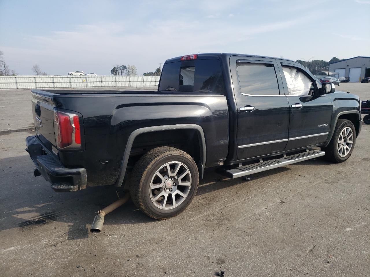 2016 GMC Sierra - Image 3