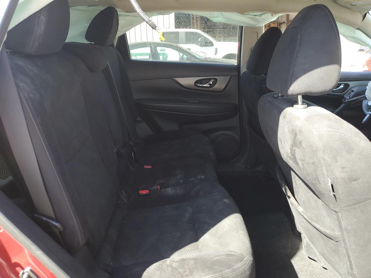 2014 Nissan Rogue - Image 12