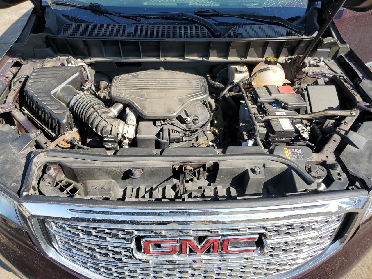 2017 GMC Acadia - Image 12