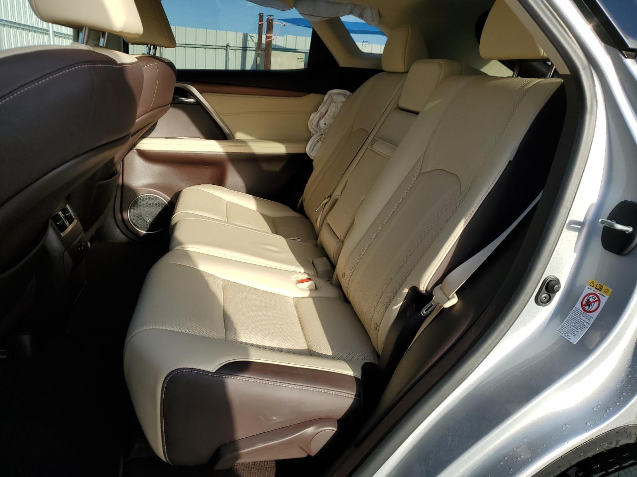 2017 Lexus RX - Image 10