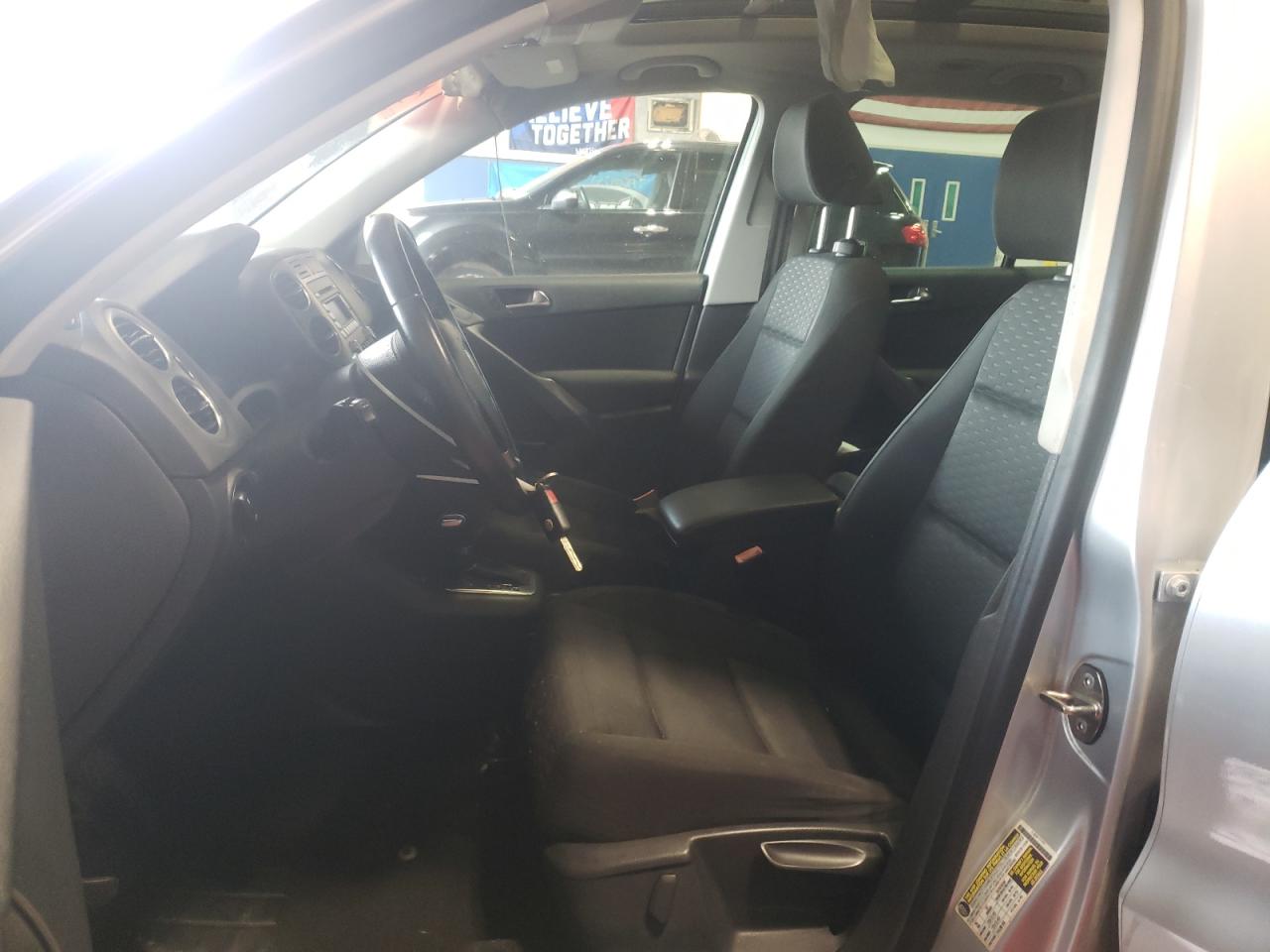 2009 Volkswagen Tiguan - Image 7