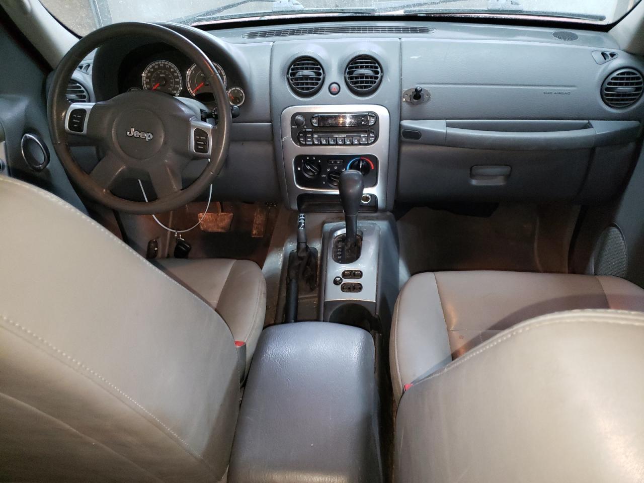 2005 Jeep Liberty (North America) - Image 8