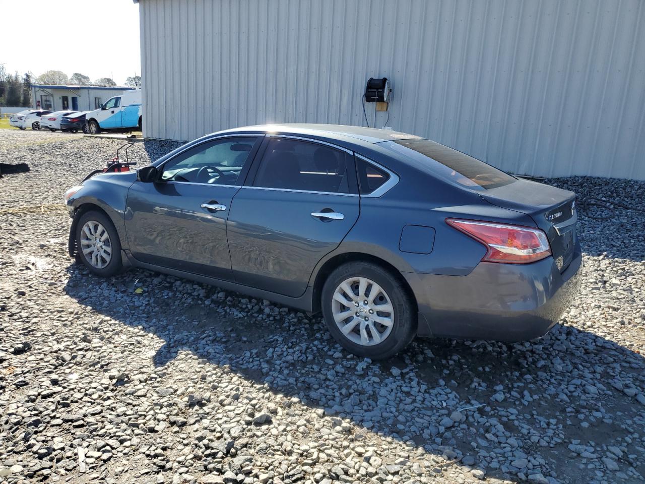 2013 Nissan Altima - Image 2