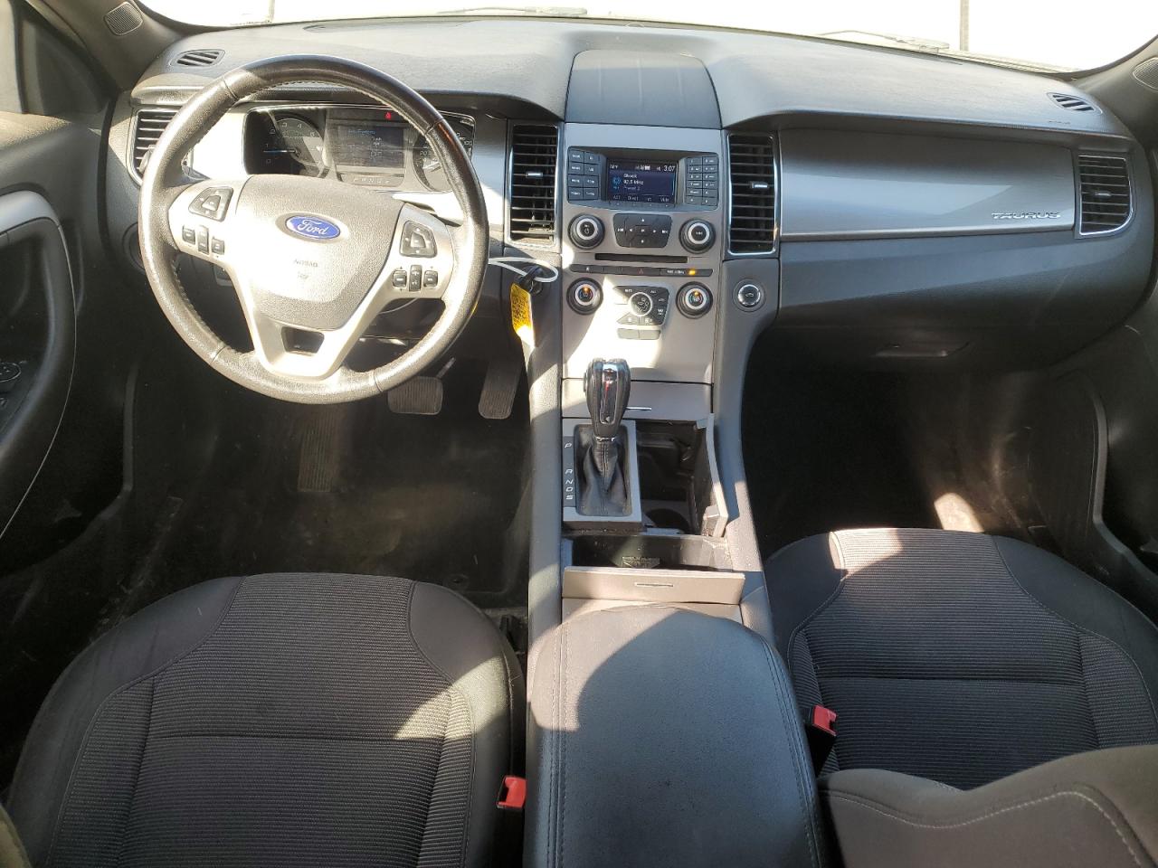 2015 Ford Taurus - Image 8