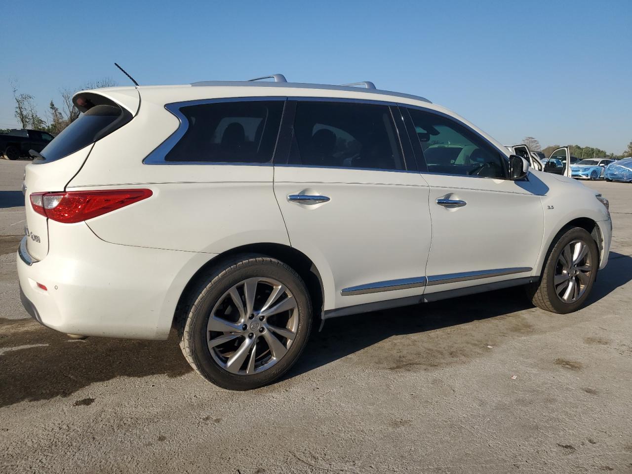 2015 Infiniti QX60 - Image 3
