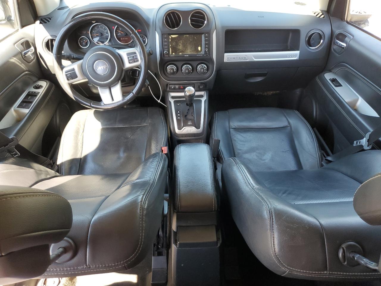 2016 Jeep Compass - Image 8