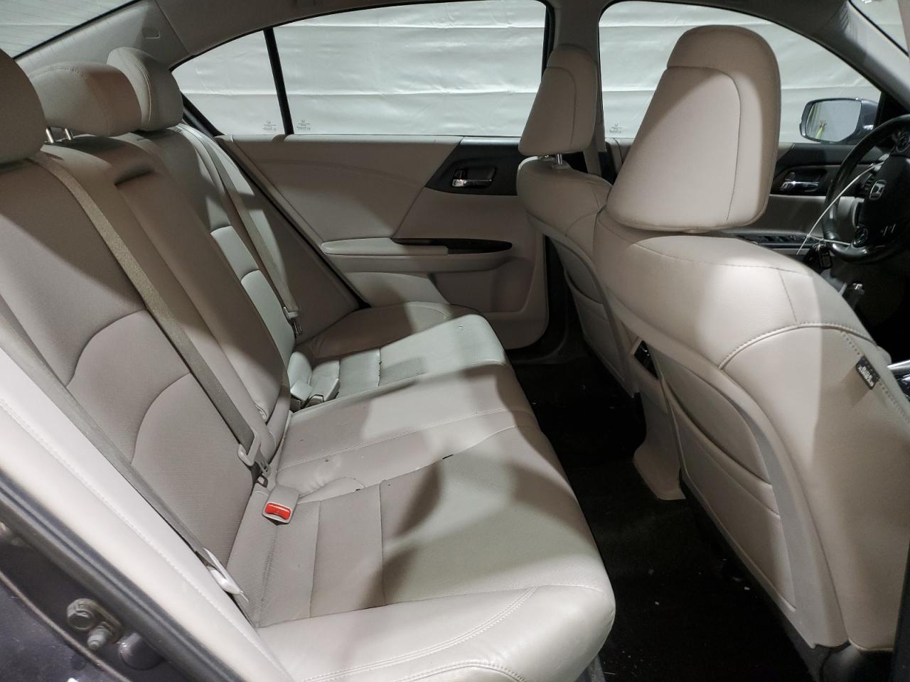 2014 Honda Accord - Image 11