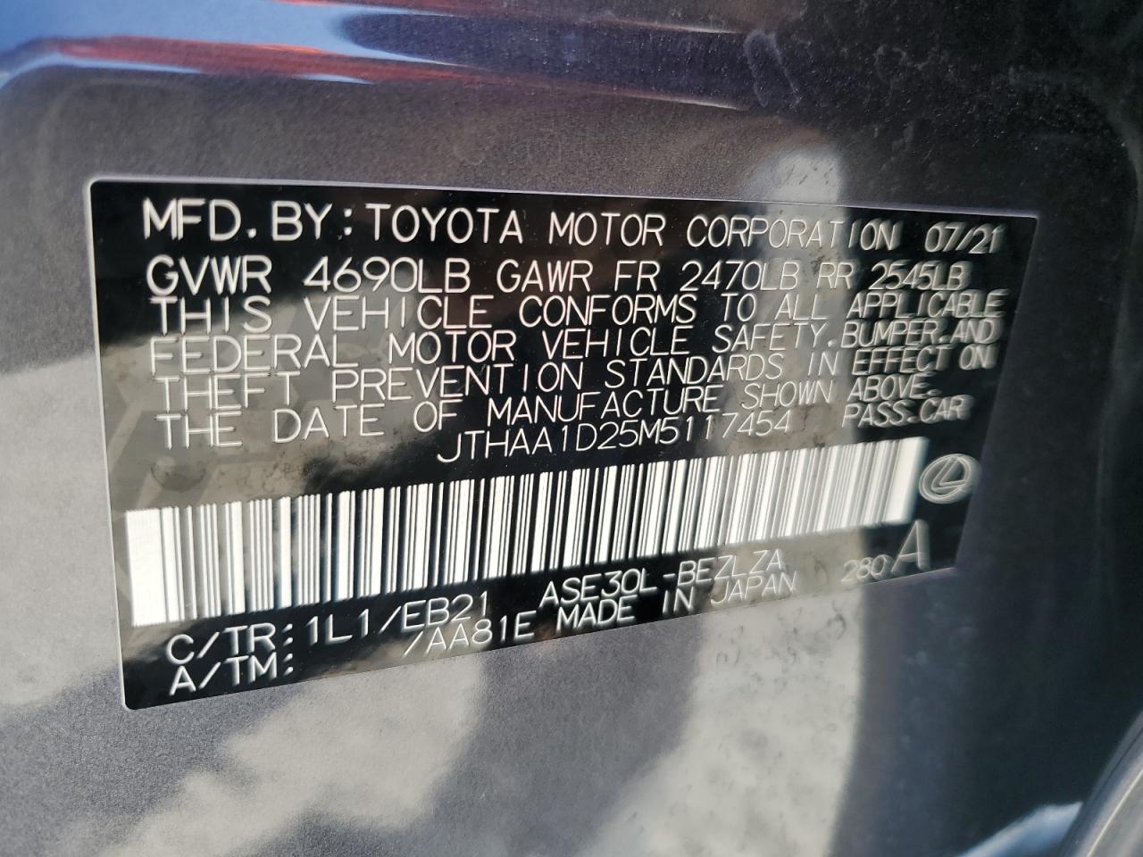 2021 Lexus IS - Image 14