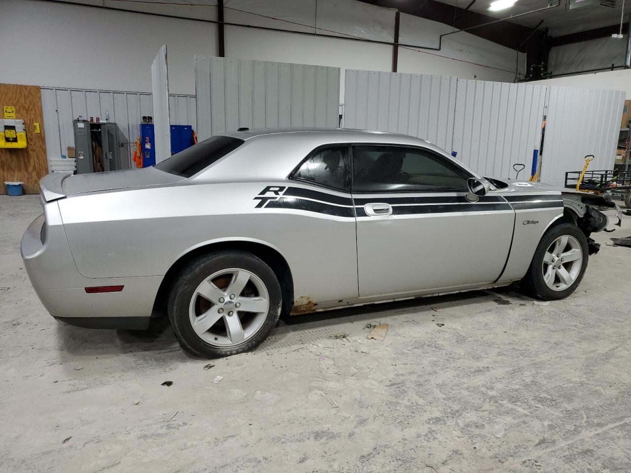2010 Dodge Challenger - Image 3