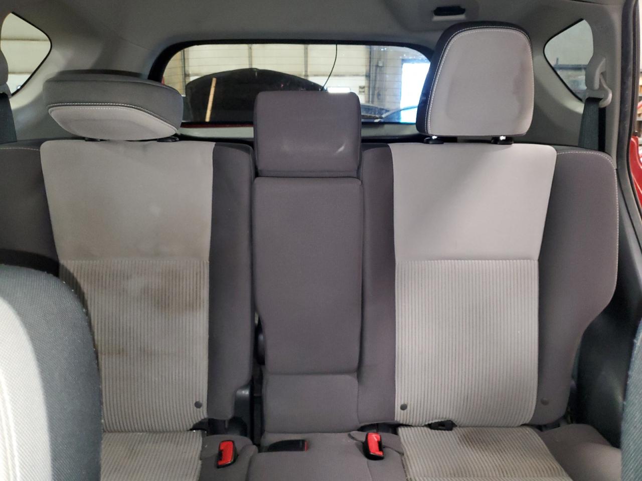 2015 Toyota RAV 4 - Image 10