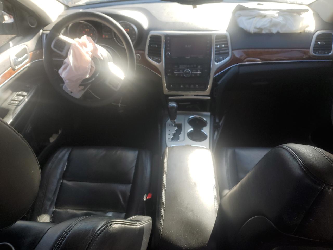 2012 Jeep Grand Cherokee - Image 8