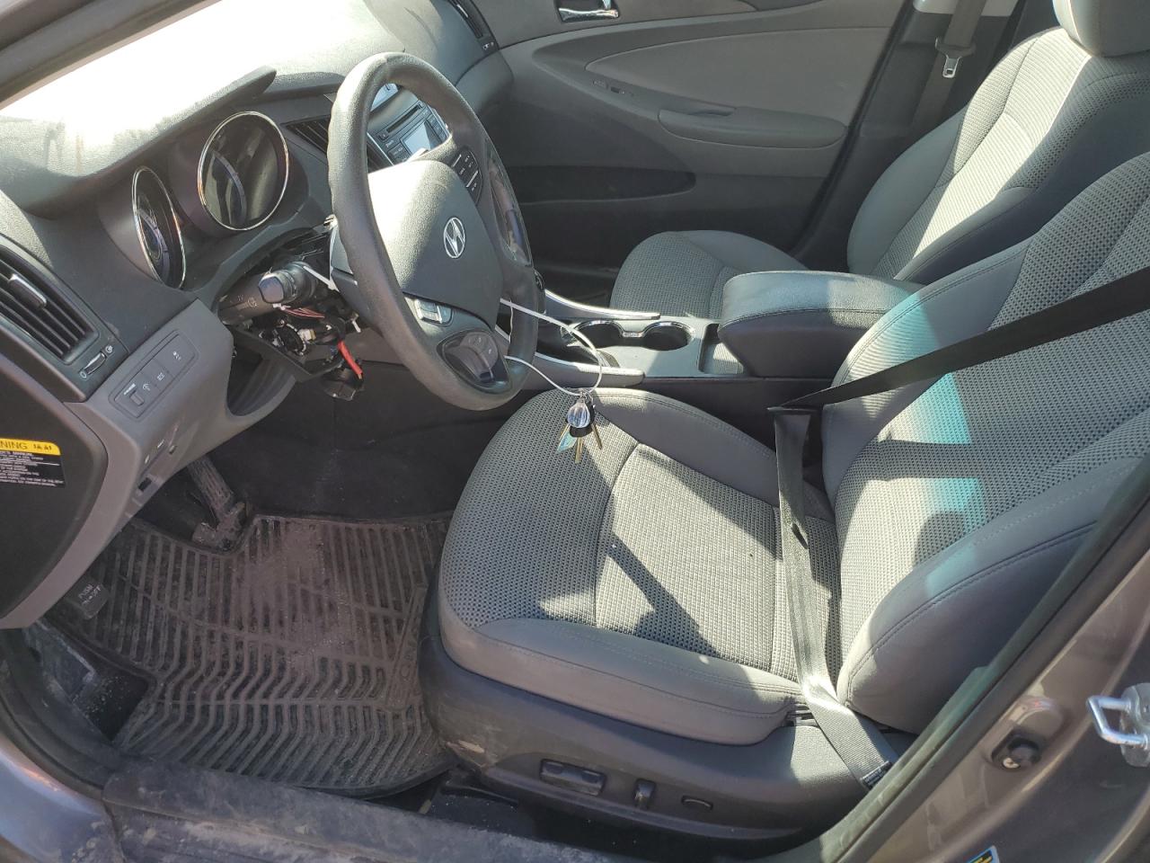 2012 Hyundai Sonata - Image 7