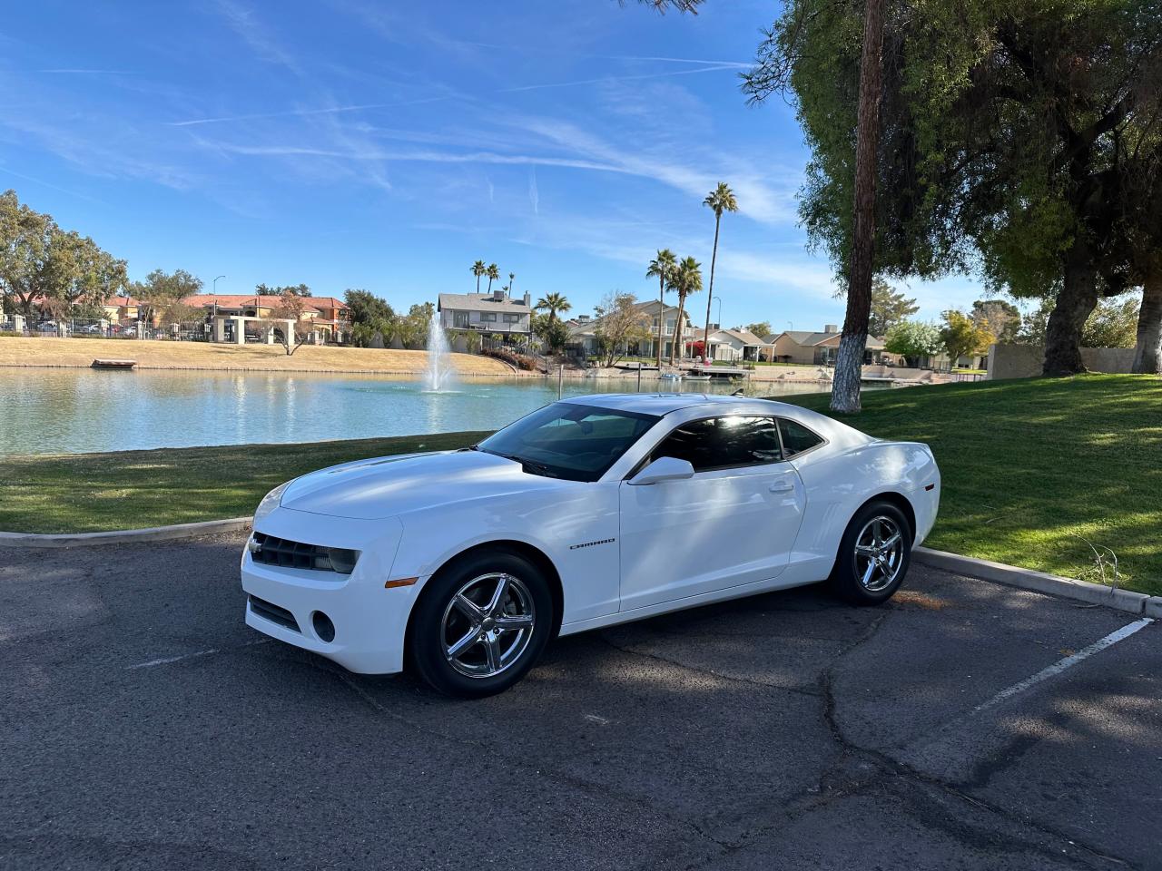 2011 Chevrolet Camaro - Image 2