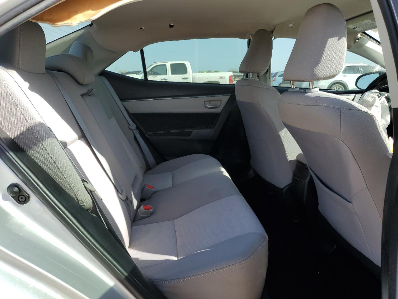 2015 Toyota Corolla L VIN: 5YFBURHE0FP297125 Lot: 49700545